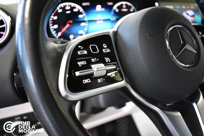 MERCEDES-BENZ GLA 200 d Automatic Sport Plus